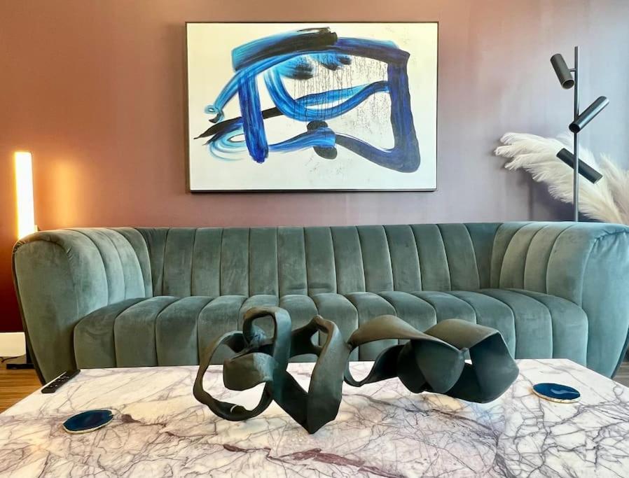 Appartement Designer Hollywood Penthouse With Private Balcony On Sunset Los Angeles